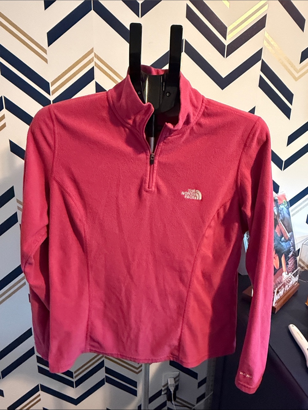 The North Face Women's Raspberry Pink Quarter-Zip Fleece Pullover